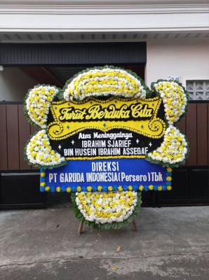 Papan Bunga Duka di Iniye