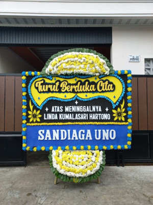 Papan Bunga Duka di Iniye